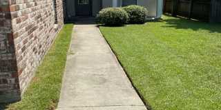 Must see! Available Now! Nicholson Lake Subd. 3/2 with an Office and Lake View Gallery 1