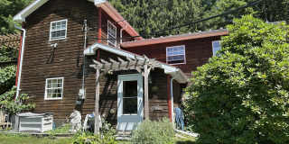 128 Shiny Mountain Road Gallery 1