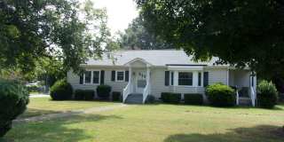 Beautifully Updated 3 Bedroom 1 1/2 Bath Home off Ebenezer Road Gallery 1