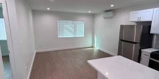 205 1/2 W. Colden Ave Gallery 2