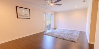 Beautifully renovated courtyard townhome in the heart of Corpus Christi Gallery 7