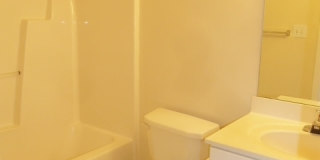 Updated 2 bedroom in fantastic location near Duke Med Center, on busline & convenient to many local amenities! Gallery 15