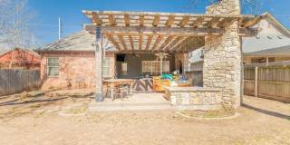 3 bedroom, 2 bathroom Midtown Beauty in Tulsa, OK! Gallery 18