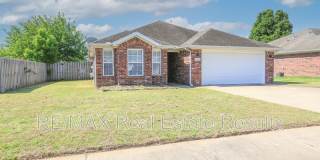 3703 SW Carriageway Ave Gallery 1
