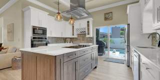 875 SE 13th Avenue Gallery 24