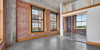 1601 Washington Avenue Gallery 14