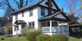 210 Clarke - Available 6/1/27 - Beautiful Corner Lot Home On Quiet Residential Street Gallery 1