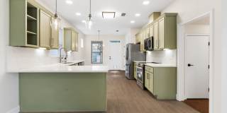 Gorgeous remodeled 3-bedroom, 2.5 bath home in Hillcrest Gallery 7