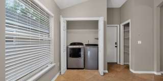Charming 3BR House in Oakleaf Gallery 16