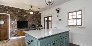 211 Ursuline Street Gallery 19