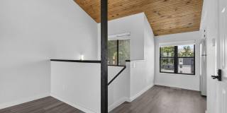 1030 E Elm Street Gallery 7