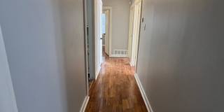 Beautiful House in quite neighborhood Gallery 7