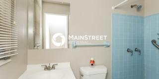 4395 Sherwood Boulevard Gallery 10