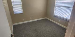 21902 LAKE FOREST Circle Gallery 1