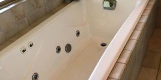 3/2.5/2 Home - Located in the Beautiful Gated Community at Kahalakua- Endless Views! Gallery 21
