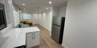 818 E. 87th Pl. Gallery 1