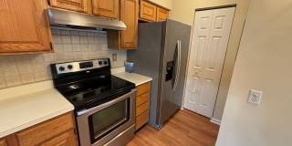Updated - 2BD/2BA on 2nd floor with Balcony! Gallery 4