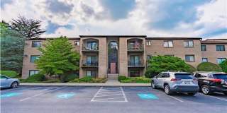 4501 N Hedgerow Drive unit: 4 Gallery 1