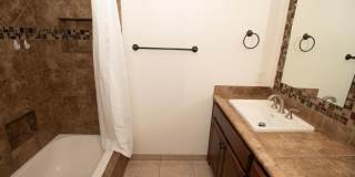 2 Bedrooms | 2 Bathrooms | Shoppers Paradise Gallery 14