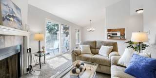 Cozy 2 Bedroom Condo in Auburn Gallery 1