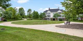 846 W Summerfield Gln Circle Gallery 19