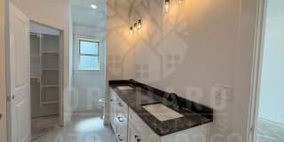 Bella Vista Single-Family Home- 2 Bed/ 2 Bath with Hobby Room- Well-Designed Huntley Plan Gallery 10
