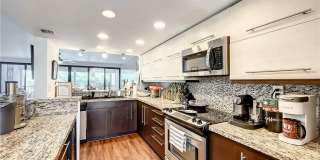1100 SE 5th Court Gallery 18