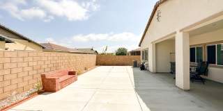 COMING SOON! * RARE OPPORTUNITY * SENIOR (55+) ROOM FOR RENT IN PRISTINE GATED COMMUNITY IN MENIFEE! Gallery 55