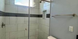 Great, modern 2 bedroom 2.5 bath available in South Austin! Gallery 32