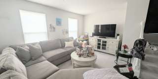 END UNIT STUNNER! Gallery 10