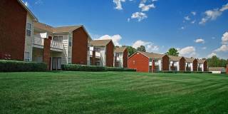 Park at Village Green Gallery 10