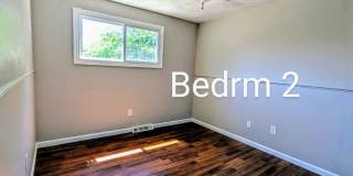 Avon -Townhouse 2 bedrooms 1.5 Baths Gallery 9