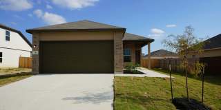 Beautiful 4-Bedroom Home in New Braunfels, TX! - Realtor Commission: $600 Gallery 1