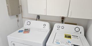 2/2.5 Townhome Mile Run Gallery 37
