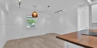 2217 SW 1st Ct Gallery 20