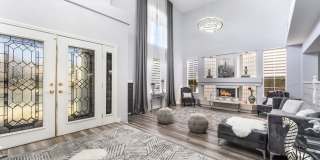 Luxury Living in Guard-Gated Royal Highlands! Gallery 4