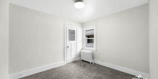 Single Family Home in Historic Oak Park Neighborhood Gallery 12