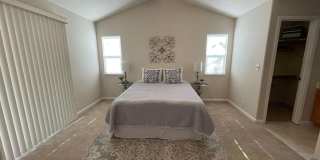Beautiful 3 Bedroom Home with Vaulted Ceilings, Washer & Dryer Included Beautiful 3 Bedroom Home with Vaulted Ceilings, Washer & Dryer Included Gallery 7