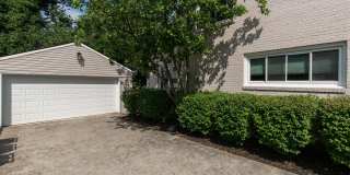 2510 Browns Lane Gallery 2