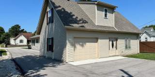103 S Nebraska Street Gallery 1