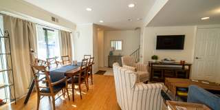 306F Forbes Street Gallery 59