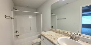 Quaint 3-Bedroom Home - Cardinal Cove Gallery 9