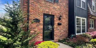 516 MEADOW HALL Drive Gallery 1