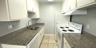 Capri Apartments Near Antioch Marina Gallery 1