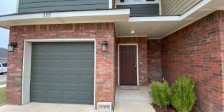Storm Shelter Included!!! 3 Bed 2 Bath 1 Car Garage Townhome in Moore Gallery 1