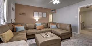 1027 W 19TH Street Gallery 5