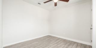 744 W Coolidge Street Gallery 14
