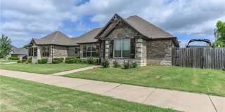 5824 W Persimmon Street Gallery 1