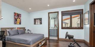 333 S Canon Dr Gallery 22