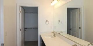 $500.00 OFF FIRST FULL MONTH OF RENT on 3 Bed/2.5 Bath Home! Gallery 10
